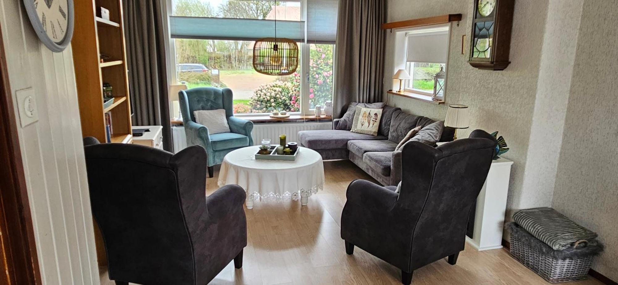 Huis Bij Het Water Met Sloepje Jutrijp Экстерьер фото